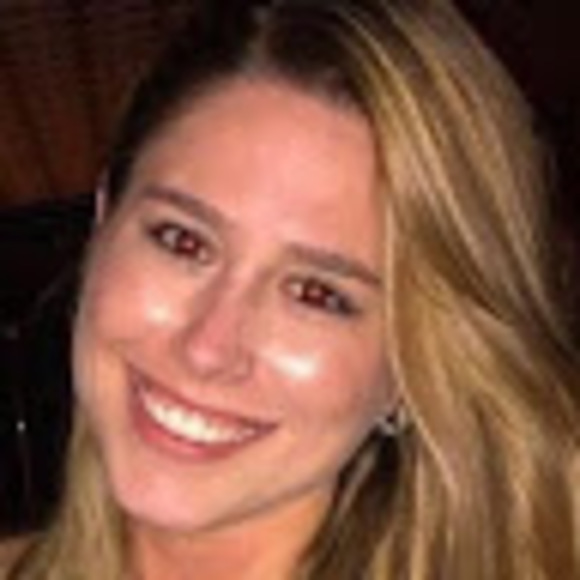 Meet your Posher, Juliana - Picture 1 of 1